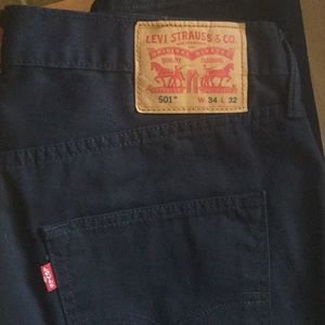 Levi men’s 34/32 black jeans